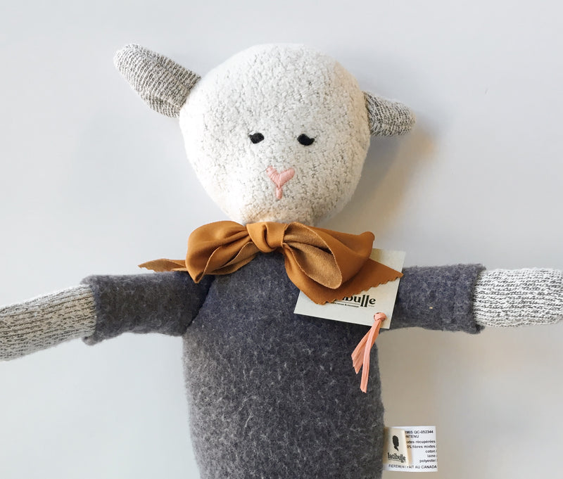 UN JUMEAU PELUCHEUX SUR MESURE